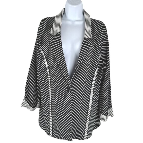 Chico's‎ Esther Blazer Cardigan Sweater Size 2 Striped Black White NWT CJ-2089 - Picture 1 of 10
